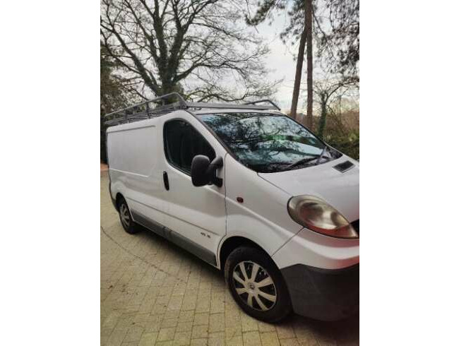 2010 Renault, Trafic, Panel Van, Manual, 1996 (cc)