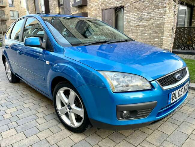 2005 Ford Focus 2.0 Titanium, Full Leather Interior, Sunroof