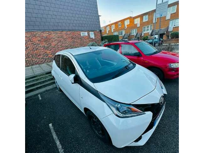 2016 Toyota AYGO, Hatchback, Manual, 998 (cc), 5 doors, Low Mileage