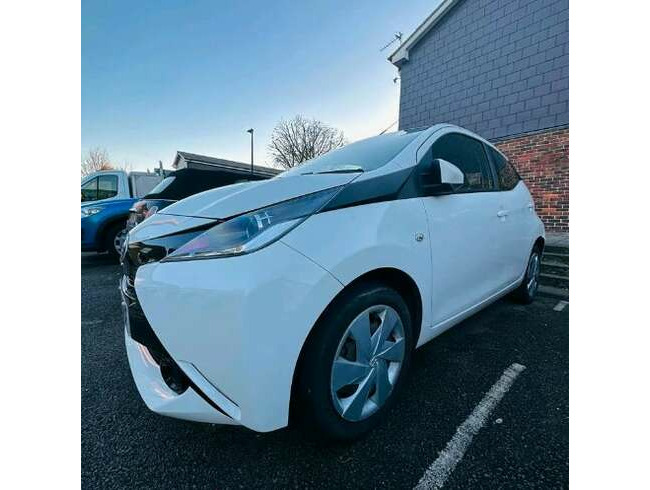 2016 Toyota AYGO, Hatchback, Manual, 998 (cc), 5 doors, Low Mileage