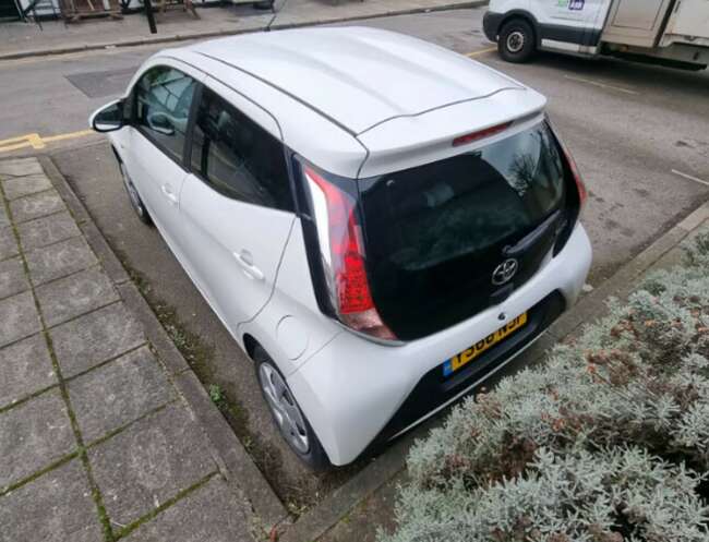 2016 Toyota AYGO, Hatchback, Manual, 998 (cc), 5 doors, Low Mileage