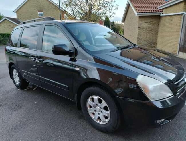 2008 KIA Sedona Automatic 7 seater