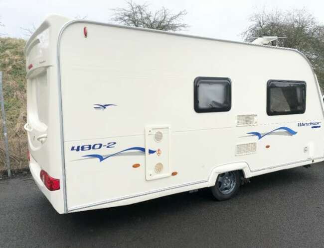 2008 Avondale Windsor 480 2 berth, Caravan with Motormover