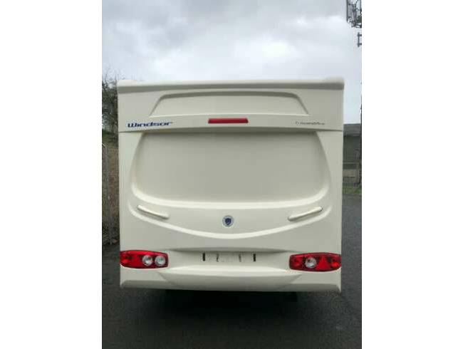 2008 Avondale Windsor 480 2 berth, Caravan with Motormover