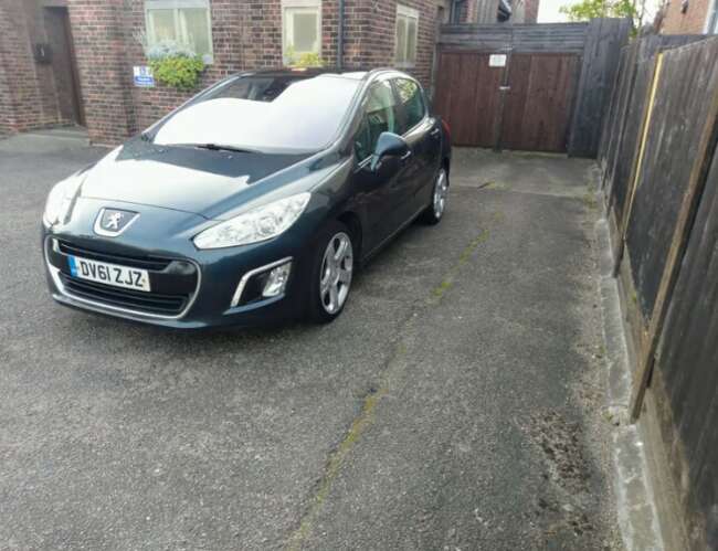 2011 Peugeot 308 Allure, 1.6 Petrol Hatchback, Manual