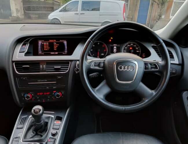 2011 Audi A4 Technik 2.0 TDI 170BHP Quattro