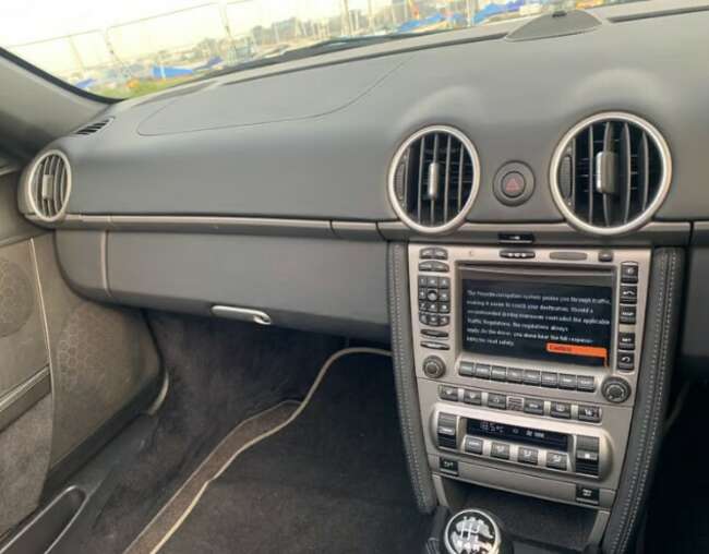 Introducing a 2007 Porsche BOXSTER, a manual convertible with a 2687 cc engine and 2 doors