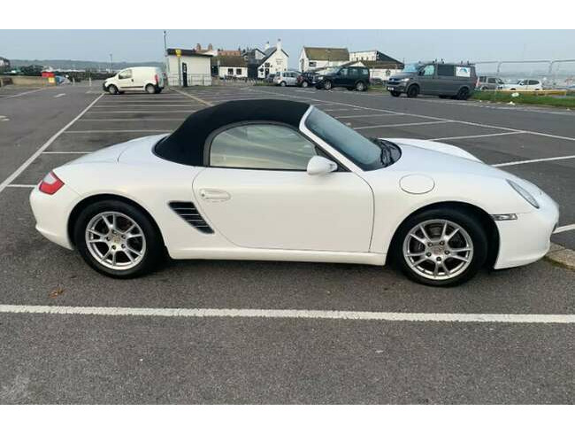 Introducing a 2007 Porsche BOXSTER, a manual convertible with a 2687 cc engine and 2 doors