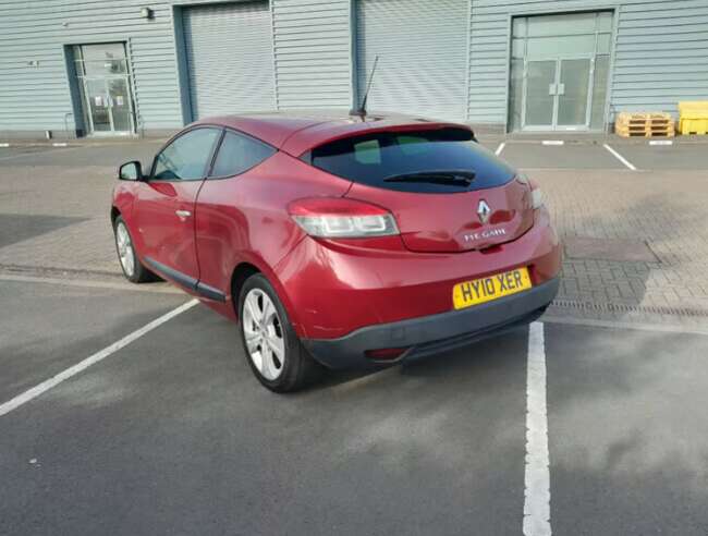 2010 Renault MEGANE Coupe, a manual two-door vehicle with a 1998 cc engine.