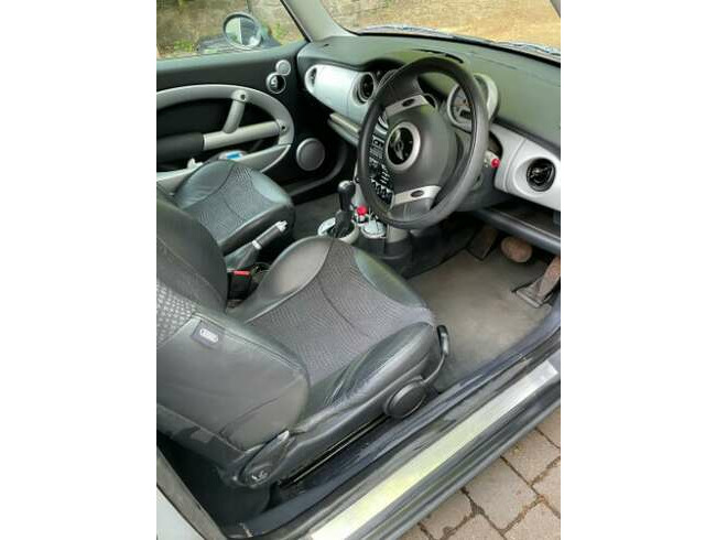 2002 Mini Cooper Automatic 3 Door hatch Petrol