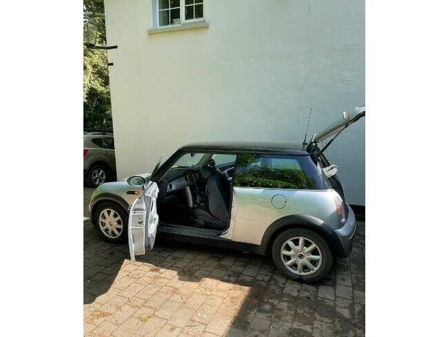 2002 Mini Cooper Automatic 3 Door hatch Petrol