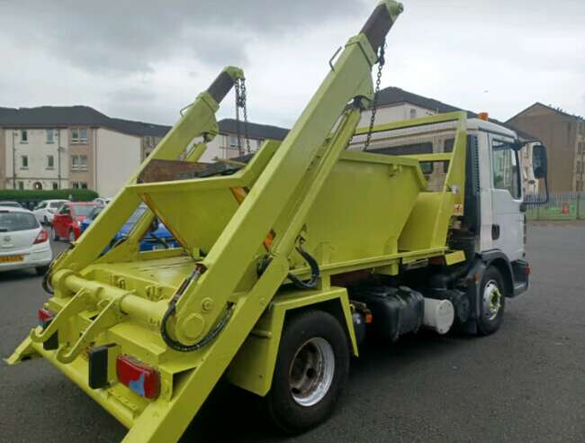 2009 Man Truck for Sale with 10 Skips