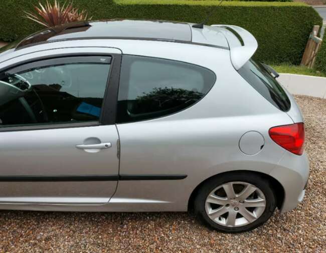 2007 Peugeot 207, Sport 1.6 Diesel Hatchback, Manual, 1560 (cc), 3 doors