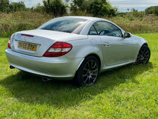 2005 Mercedes SLK 280