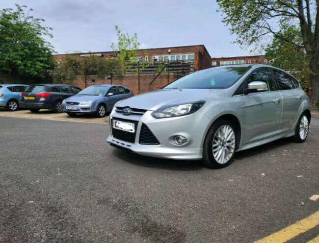 2013 Ford Focus Zetec S Turbo 1.0, Petrol, Manual, Silver, Hatchback