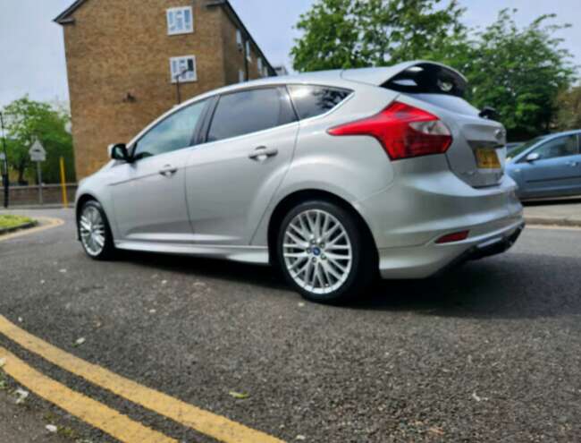 2013 Ford Focus Zetec S Turbo 1.0, Petrol, Manual, Silver, Hatchback