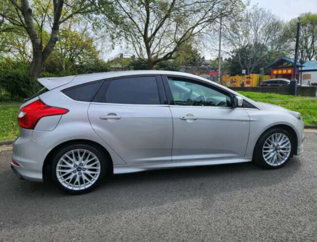 2013 Ford Focus Zetec S Turbo 1.0, Petrol, Manual, Silver, Hatchback