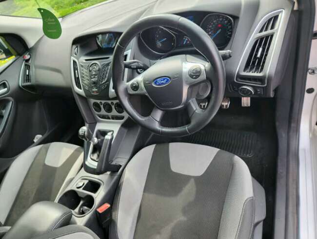 2013 Ford Focus Zetec S Turbo 1.0, Petrol, Manual, Silver, Hatchback