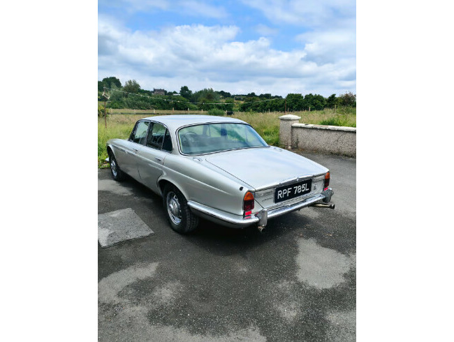 Daimler Sovereign XJ6 Series 1