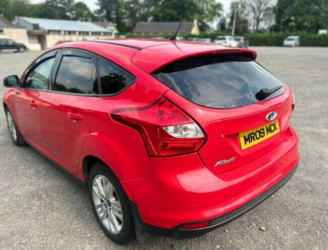 2011 Ford Focus Edge 1.6 Diesel, Hatchback, Manual, Red