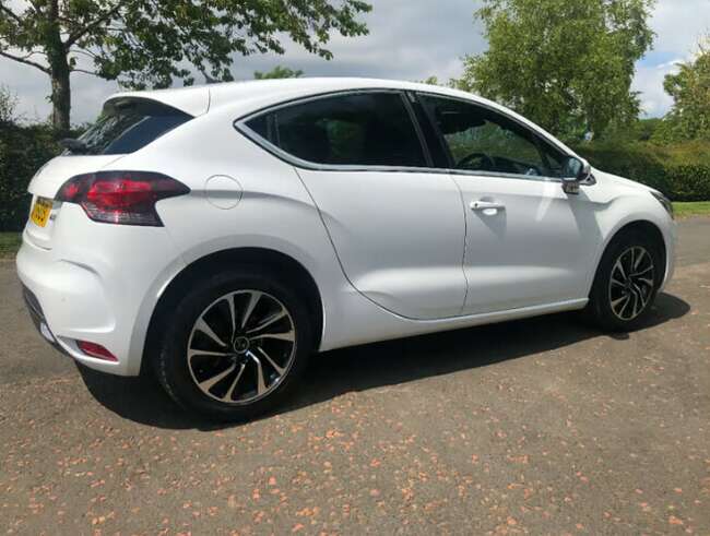 2018 DS 4, Hatchback, Manual, 1560 (cc), 5 doors, Diesel