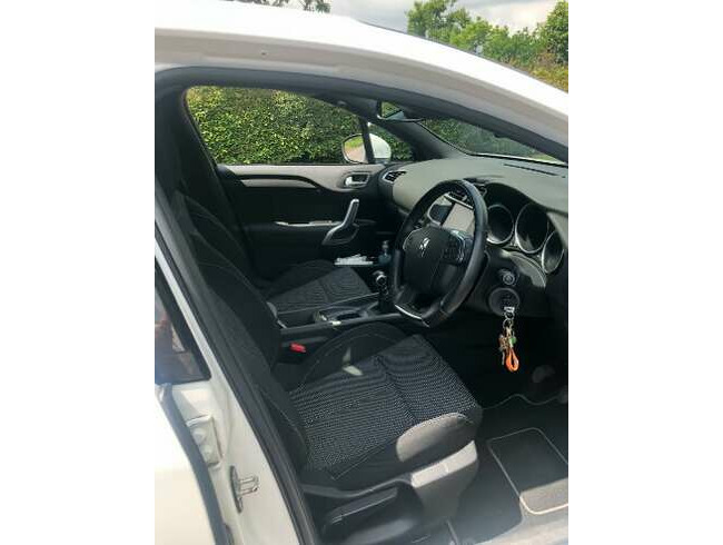 2018 DS 4, Hatchback, Manual, 1560 (cc), 5 doors, Diesel