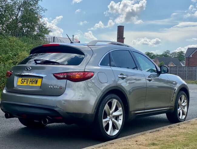 2011 Infiniti FX30d S Automatic 3.0, Diesel, Hatchback