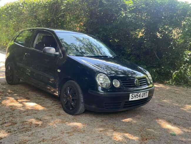 2004 Volkswagen, Polo, 1.2. 3 Door. Pearl Black. Drives Very Well. Long Mot