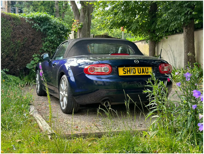 2010 Mazda MX 5 MK3 - 2.0L Sport Tech Roadster