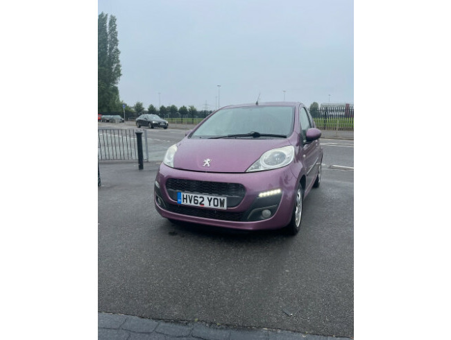 2012 Peugeot 107 Allure - Service History