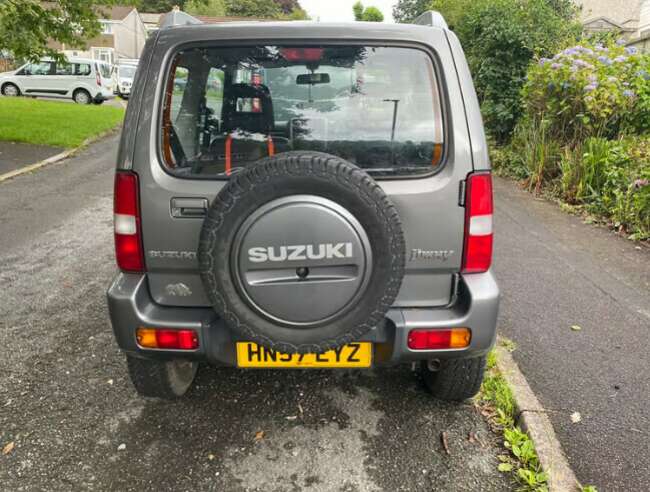 Suzuki Jimny 1.3 VVT JLX Plus 3d