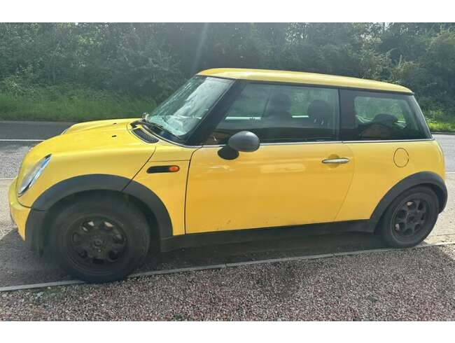 2002 Mini Cooper, Yellow, 