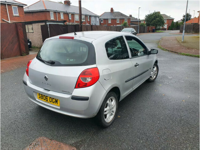 2006 Renault Clio Extreme