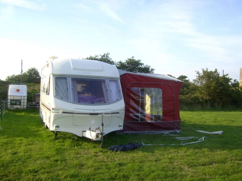 1997 Lunar Clubman 2 berth caravan - SUPER STARTER VAN image 2