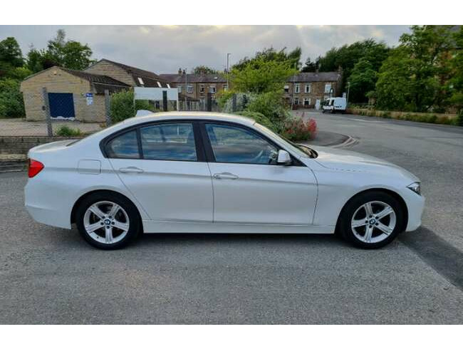 2015 BMW 318D Se, Sat Nav