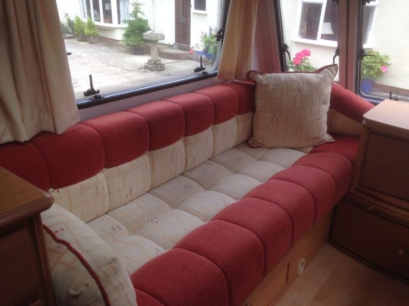 2003 Lovely Avondale Avocet Caravan image 8