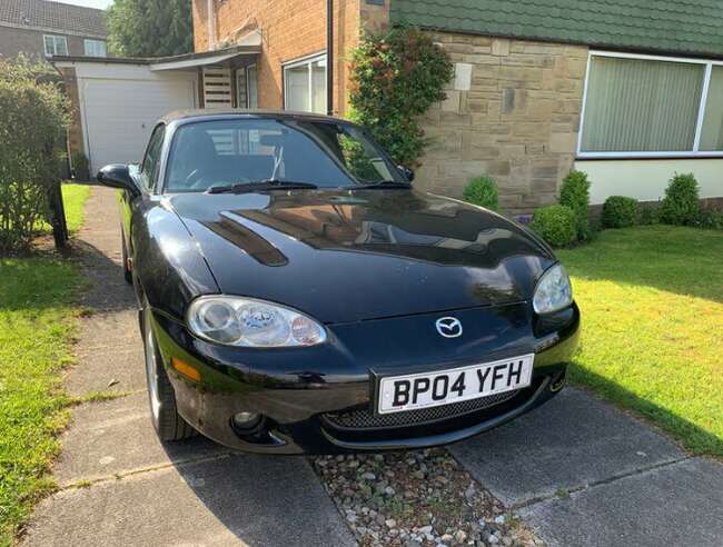 2004 Mazda MX-5 1.8i Convertible. 69,000 miles.