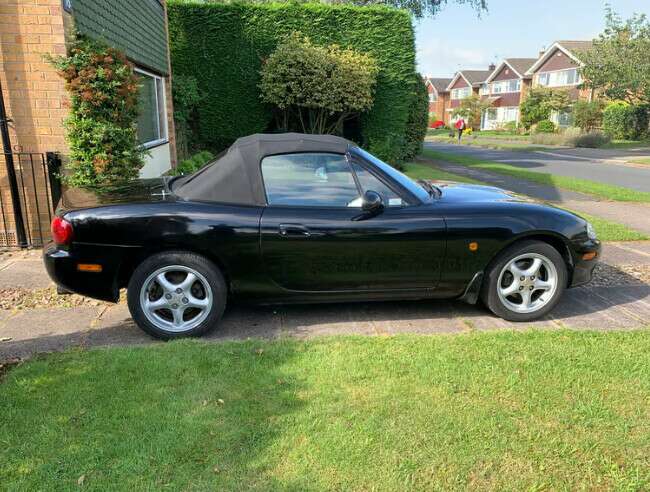 2004 Mazda MX-5 1.8i Convertible. 69,000 miles.