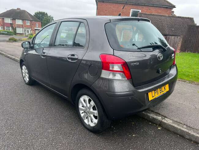 2011 Toyota Yaris 1.3 VVT-I Petrol Automatic ULEZ FREE