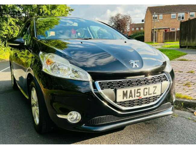 2015 Peugeot 208, Low Mileage