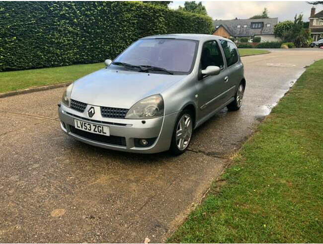 2003 Renault Clio 172