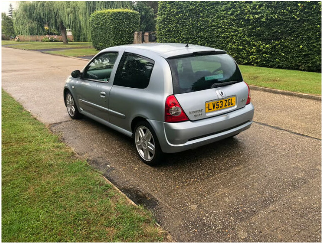 2003 Renault Clio 172