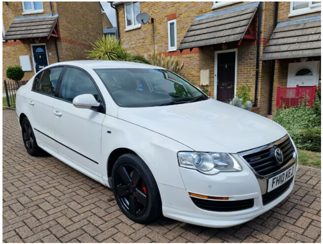 2010 Volkswagen Passat Bluemotion