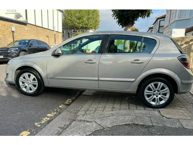 Vauxhall Astra elite 1.6 2008