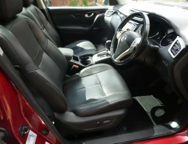 2015 Nissan, Qashqai, Hatchback, Automatic. 1598 cc, 5 Doors, Buckinghamshire