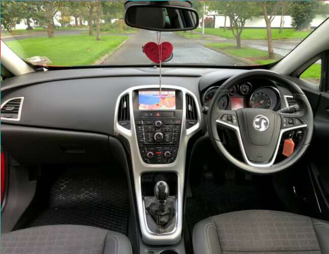 2012 Vauxhall Astra GTC CDTI