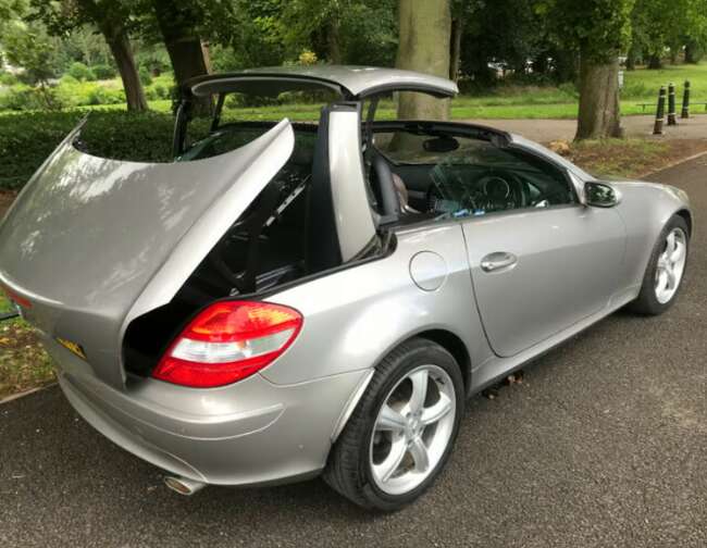 2005 Mercedes-Benz SLK 350 V6 Special Order, Automatic, 12 Month Mot