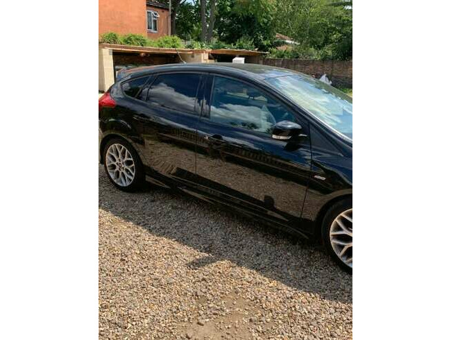 Ford Focus 1.0T Eco Boost St-Line