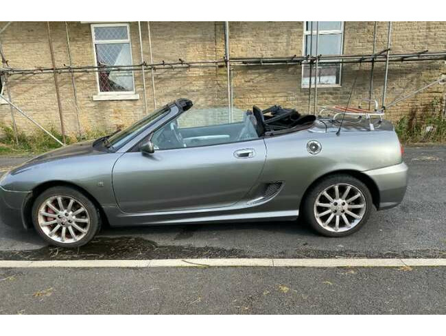 2005 MG TF 1.8 Spark SE, Fyll Service History