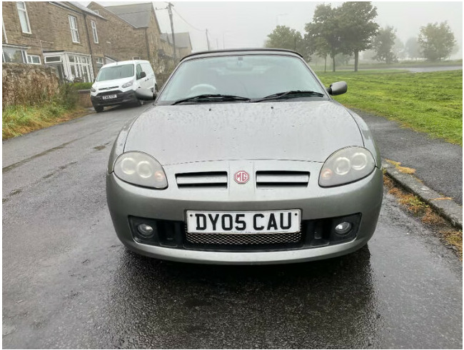 2005 MG TF 1.8 Spark SE, Fyll Service History